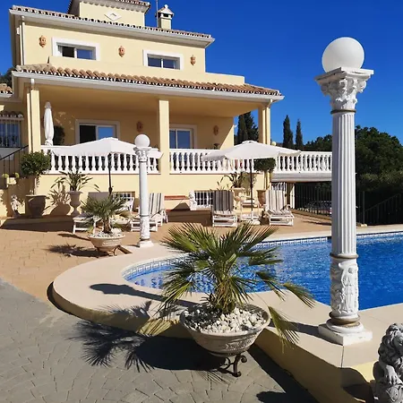 Habitación Roca Estepona